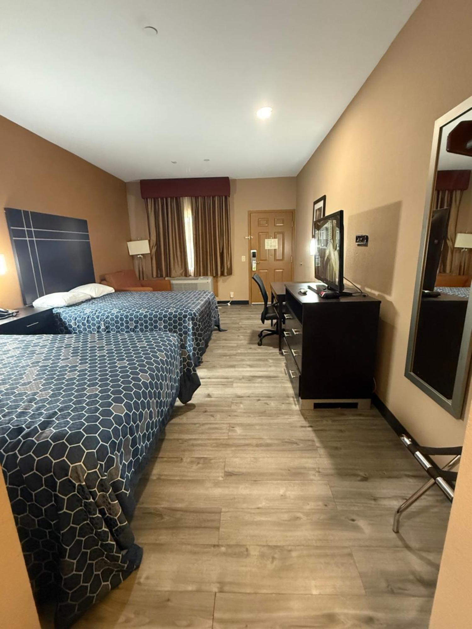 Executive Inn & Suites Floresville Exterior photo